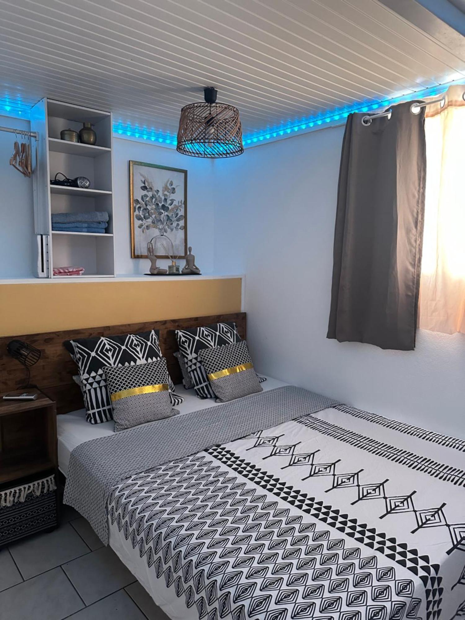 Corossol Apartment ฟอร์-เดอ-ฟร็องส์ ภายนอก รูปภาพ